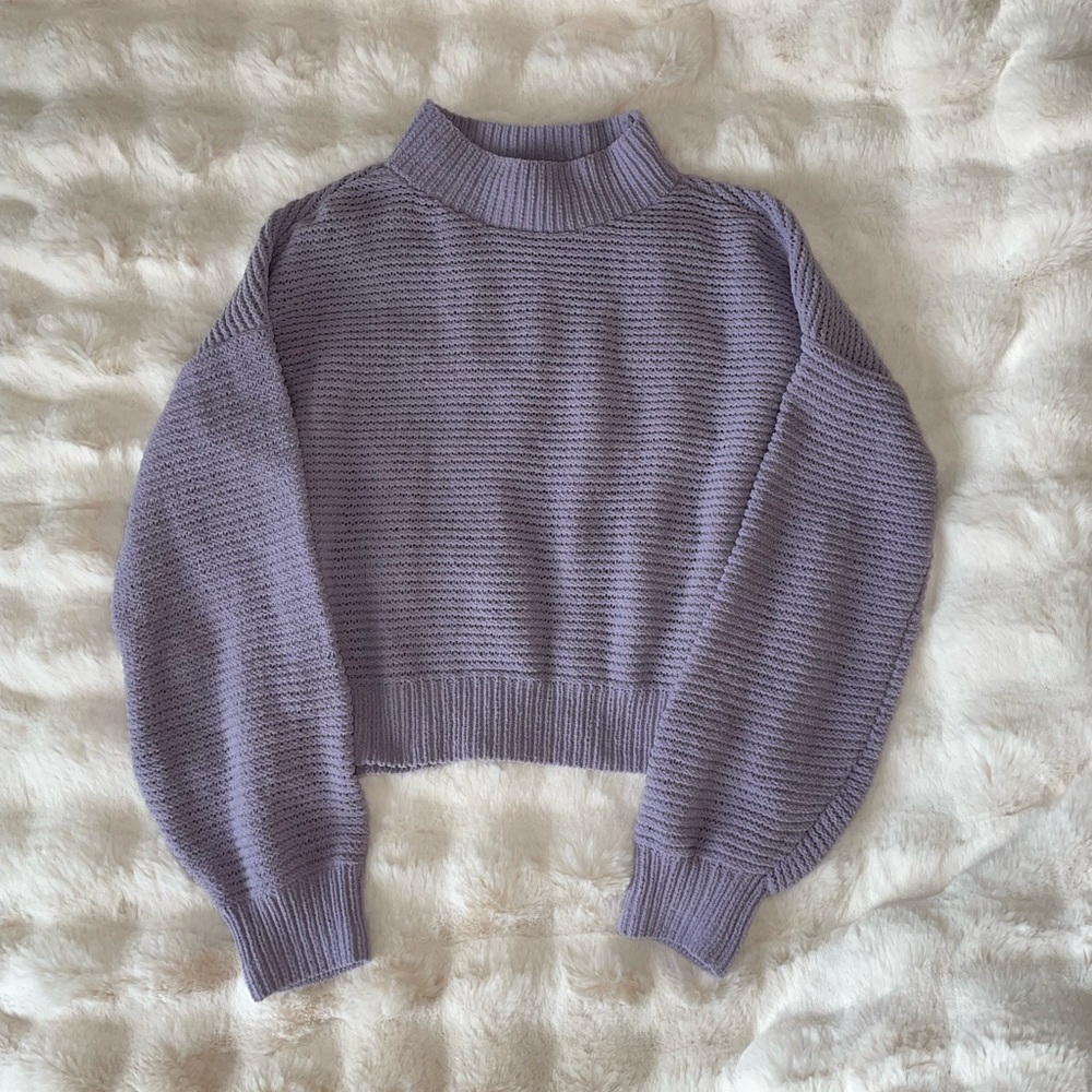 Hollister Mock Neck Crop Top
